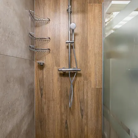 Апартамент Warm And Spacious 1br - Brownie