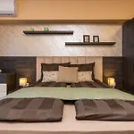 شقة Warm And Spacious 1br - Brownie *