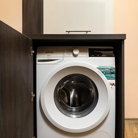 Warm And Spacious 1br - Brownie Appartement *