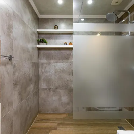 Warm And Spacious 1br - Brownie *