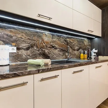 Warm And Spacious 1br - Brownie * بلوفديف
