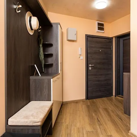 Warm And Spacious 1br - Brownie Apartment Plovdiv