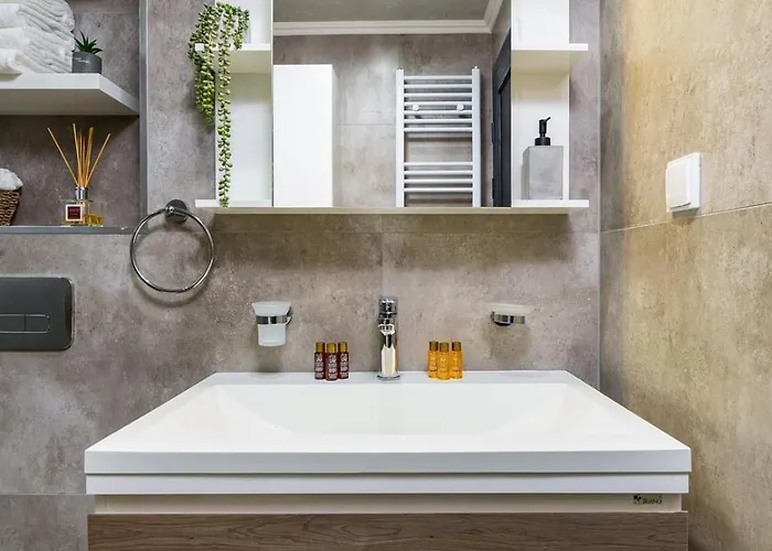 아파트 Warm And Spacious 1br - Brownie 플로브디프