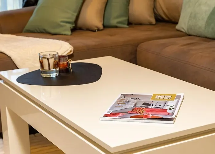 Warm And Spacious 1br - Brownie 플로브디프