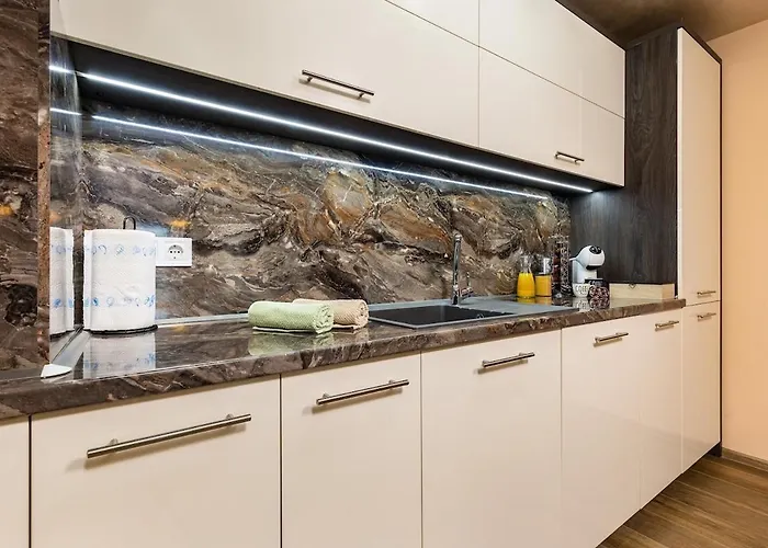 Warm And Spacious 1br - Brownie * 플로브디프