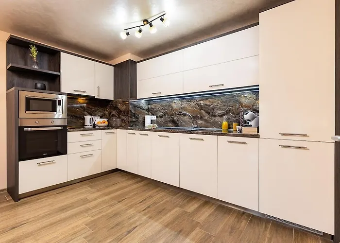 아파트 Warm And Spacious 1br - Brownie